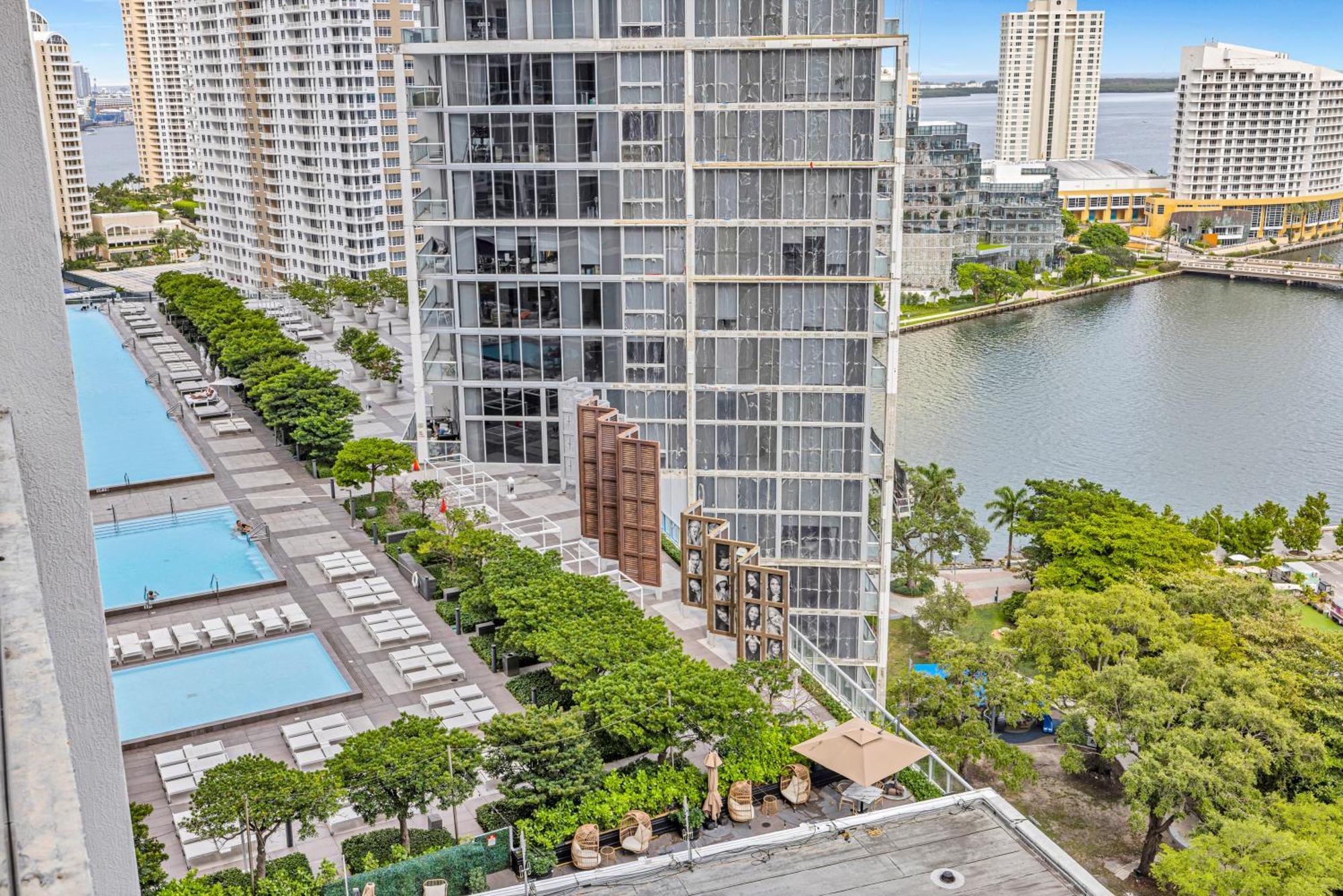 Icon Brickell Residences